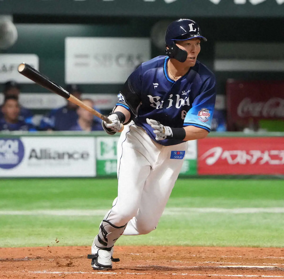 【画像・写真】西武・源田　“たまらん”守備から今季初安打初タイムリー、4回打者11人猛攻で一挙6点
