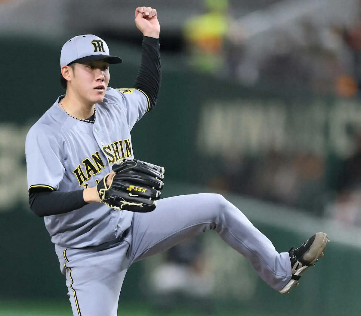 【画像・写真】阪神　先発・富田は5回3安打1失点と好投　勝ち投手の権利を持って交代