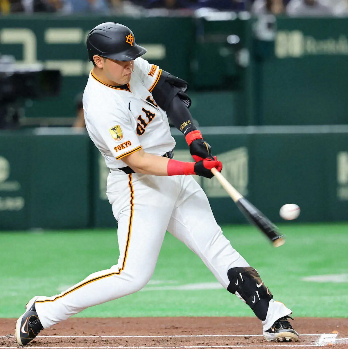 【画像・写真】巨人が今季初の連敗…岡本が9回に完璧2号2ランも届かず　3被弾4失点、伝統の一戦で初のカード負け越し