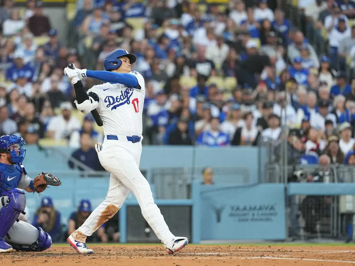 【画像・写真】もう少しで本塁打も…大谷翔平　第3打席は特大ファウル直後に右飛　本拠ファン歓声からため息に