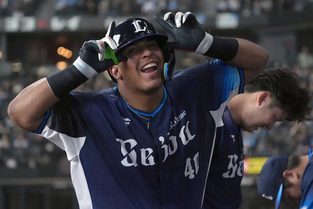 【画像・写真】西武・セデーニョが移籍1号2ラン含む3打点「最高です」　渡辺勇太朗が今季初勝利　