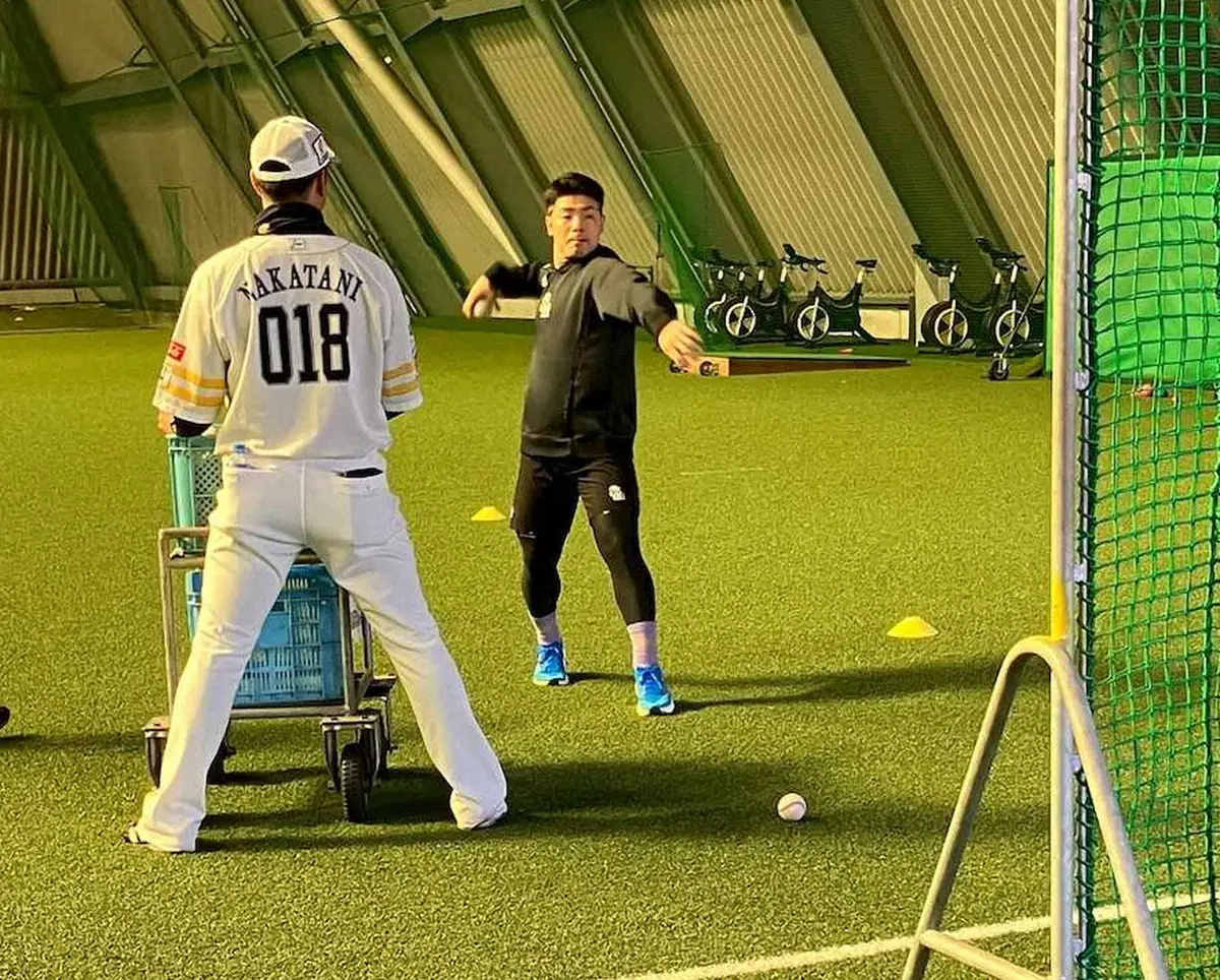 【画像・写真】ソフトバンク・近藤健介がリハビリ組に合流「早めに戻って力になれるように」　2日に腰の手術