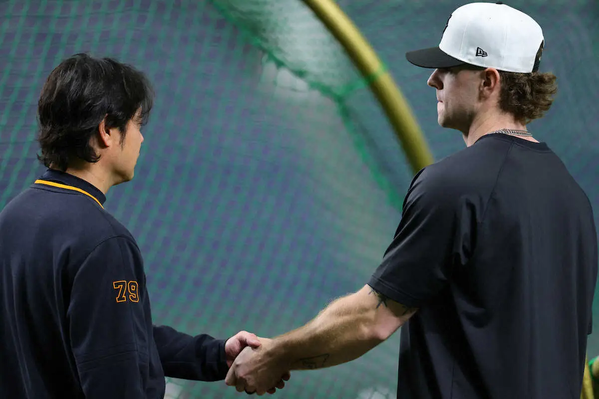 【画像・写真】巨人・坂本　打率.129不振で抹消　打撃好調キャベッジは左手親指負傷で