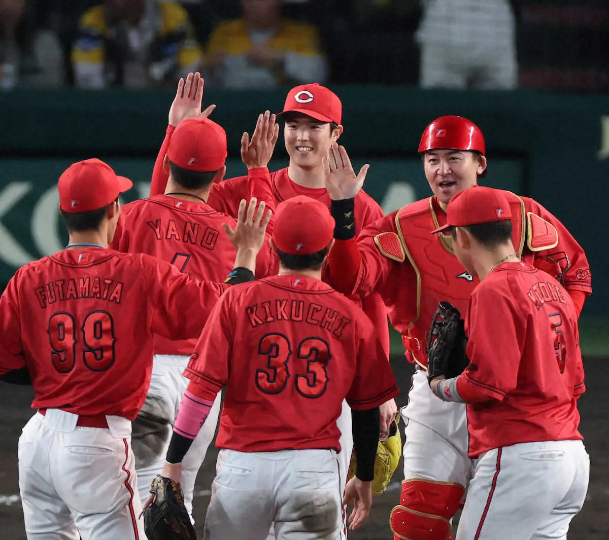 【画像・写真】広島・森下　今季初の完投で3勝目挙げプロ通算50勝！　チームは7年ぶりの10勝リーグ一番乗り