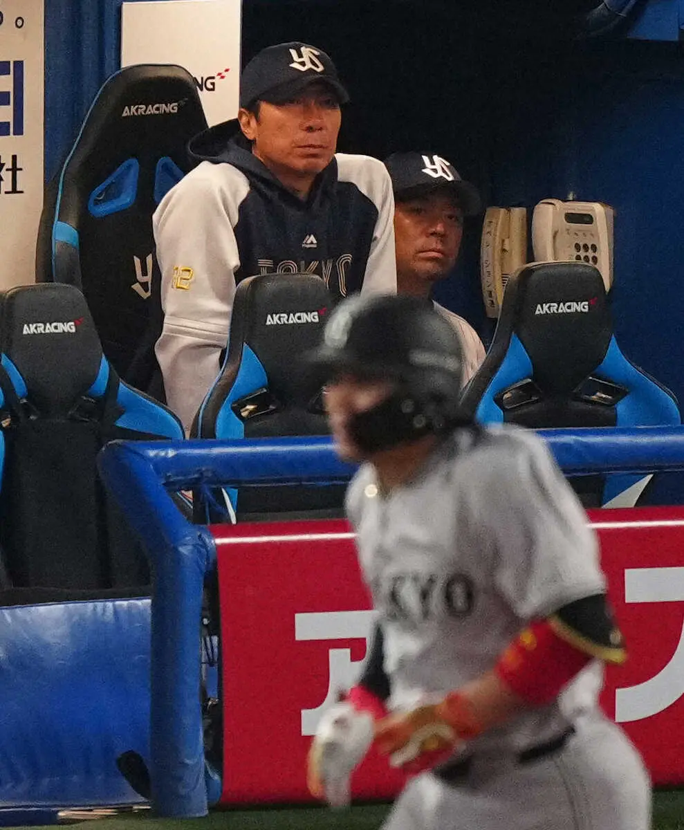 【画像・写真】ヤクルト高津監督、逆転5連敗に「ベストを尽くしているつもりなんですけど…」　最大3点リード守れず
