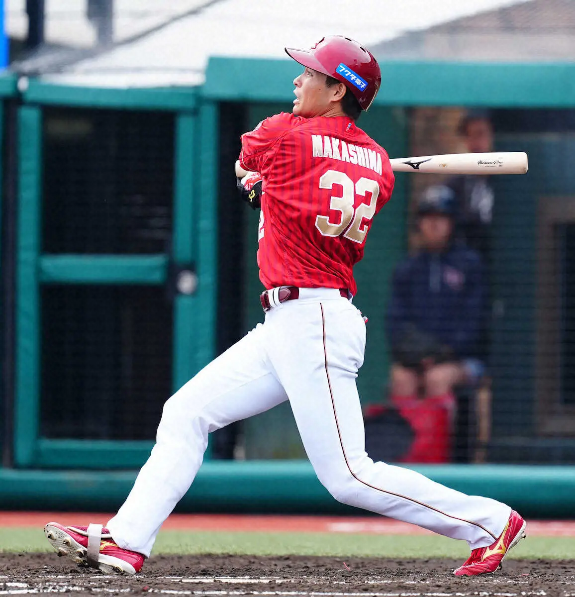 【画像・写真】楽天・中島が意地の1号3ラン　2カード連続の勝ち越し