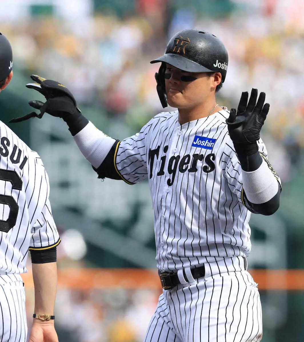 【画像・写真】＜神・広（6）＞4回、右前打を放った前川（撮影・中辻　颯太）