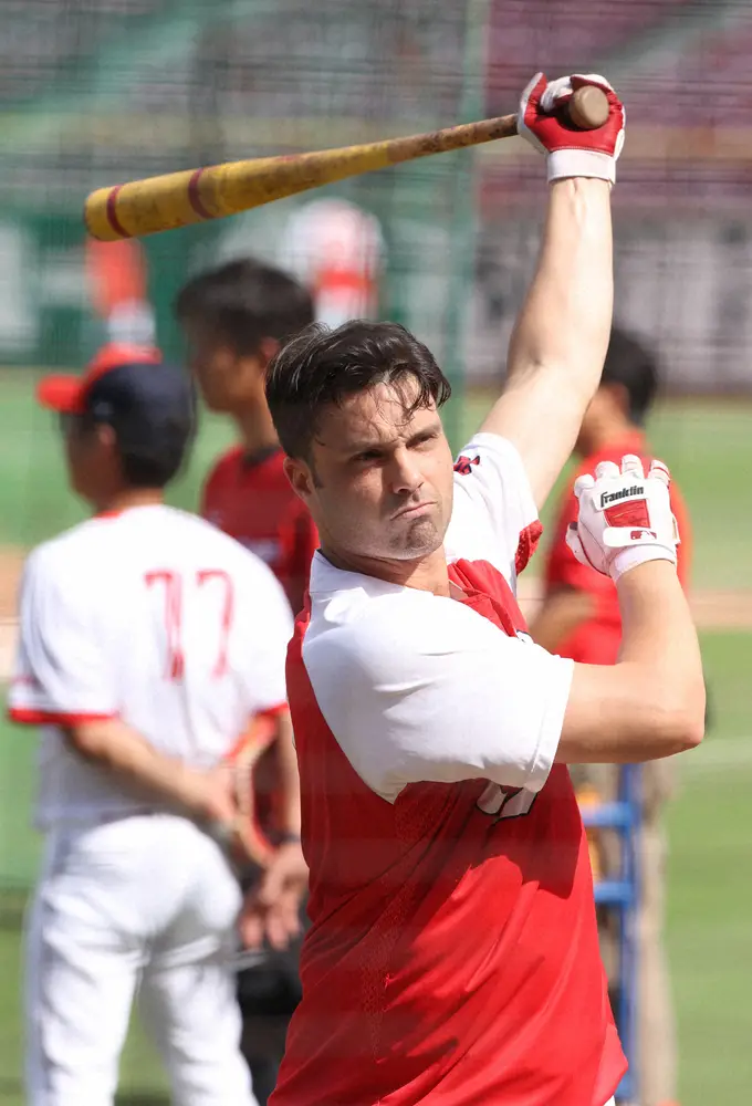 【画像・写真】元広島マクブルームが韓国プロ野球SSGに1000万円で“レンタル移籍”「代替外国人選手制度」利用