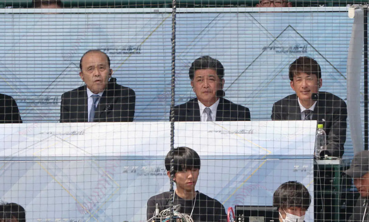 【画像・写真】阪神・岡田顧問、体調不良から回復し巨人戦中継ゲスト　第一声は「伊原が1勝できれば楽になりますよ」