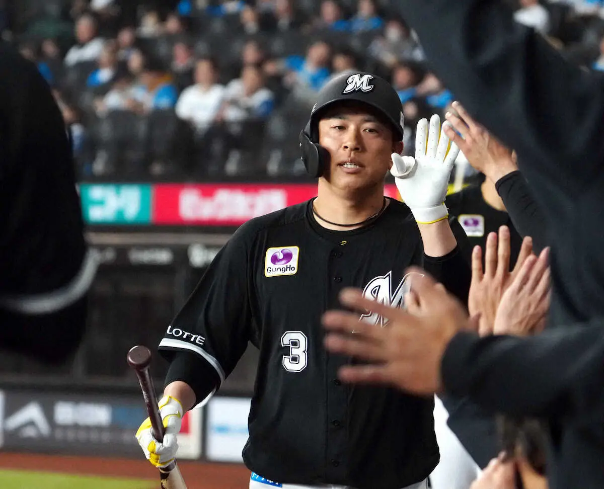 【画像・写真】令和7777号はロッテ角中！幸運の一発は勝ち越し2ラン　出身も「7」つながり　令和1号の坂本から7年