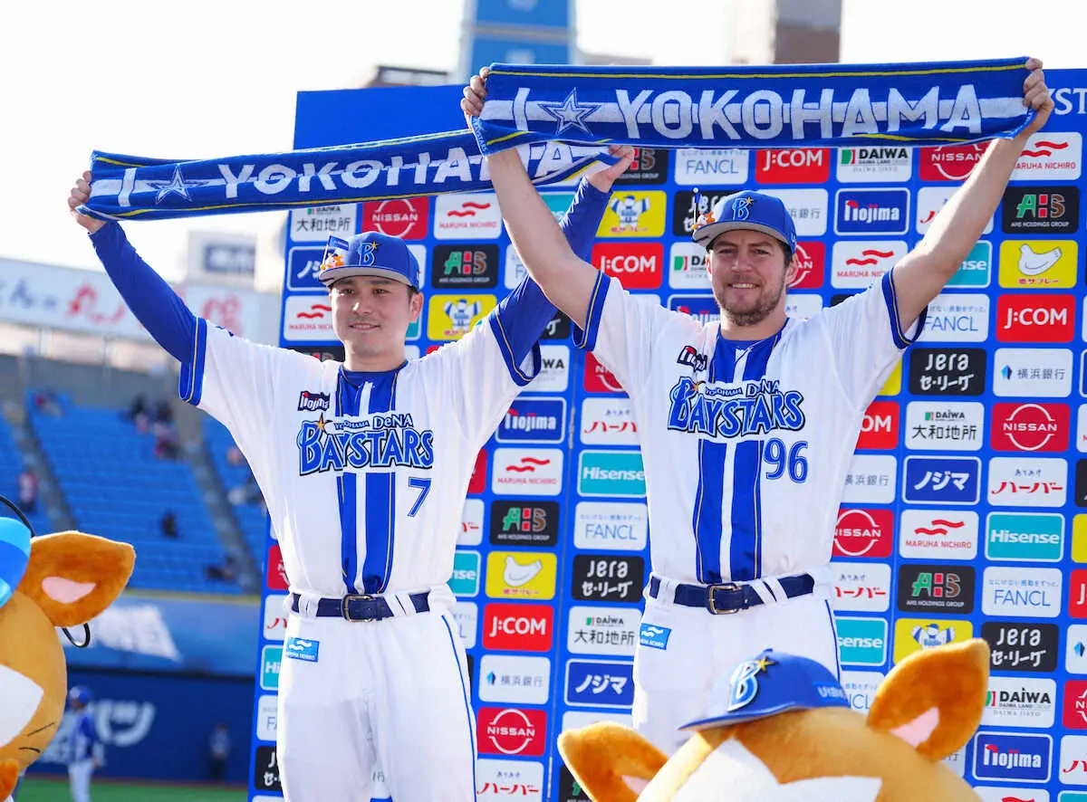 【画像・写真】DeNA三浦監督　バウアー8回続投決断「7回が終わった時点でもボールに力」「投げ切ってくれた」