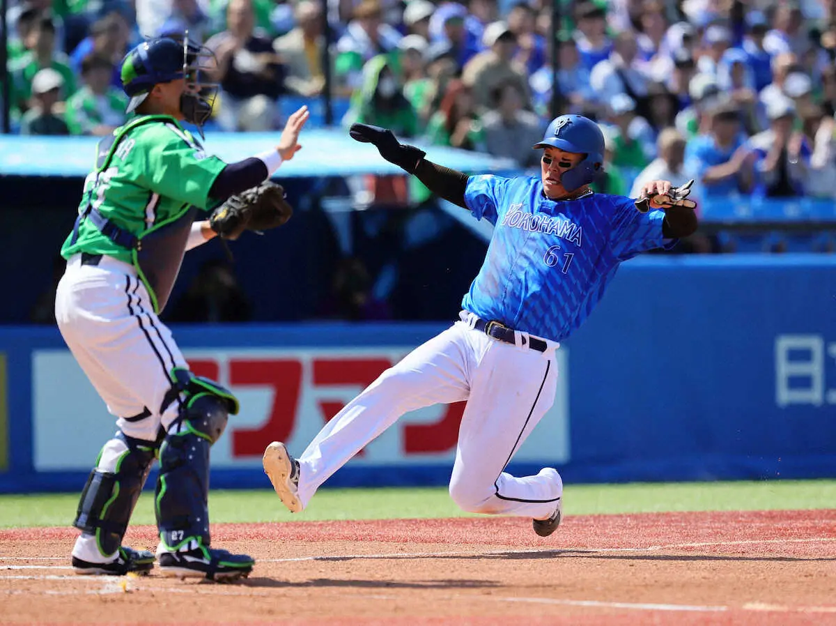 【画像・写真】なぜ「遊犠飛」じゃない？　DeNA、初回1死満塁で筒香の遊飛で三塁走者が生還も　野球規則では…