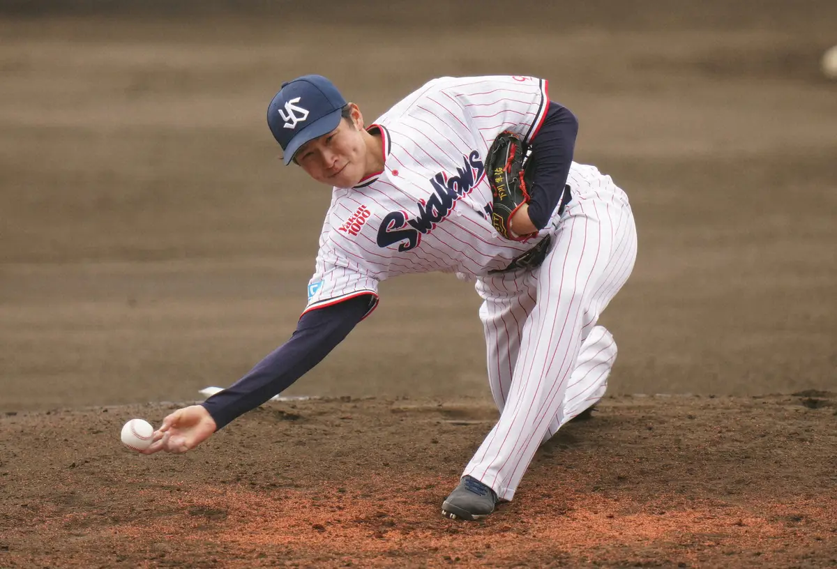 【画像・写真】ヤクルト　育成D3位・下川隼佑と支配下契約発表　「応援にこたえられるよう、精一杯、頑張ります」
