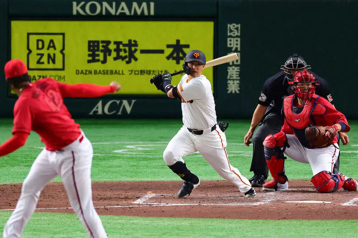 【画像・写真】前日セ打率トップ浮上の巨人・吉川尚輝が1点差に迫る適時打　3回3失点降板のマー君も拍手