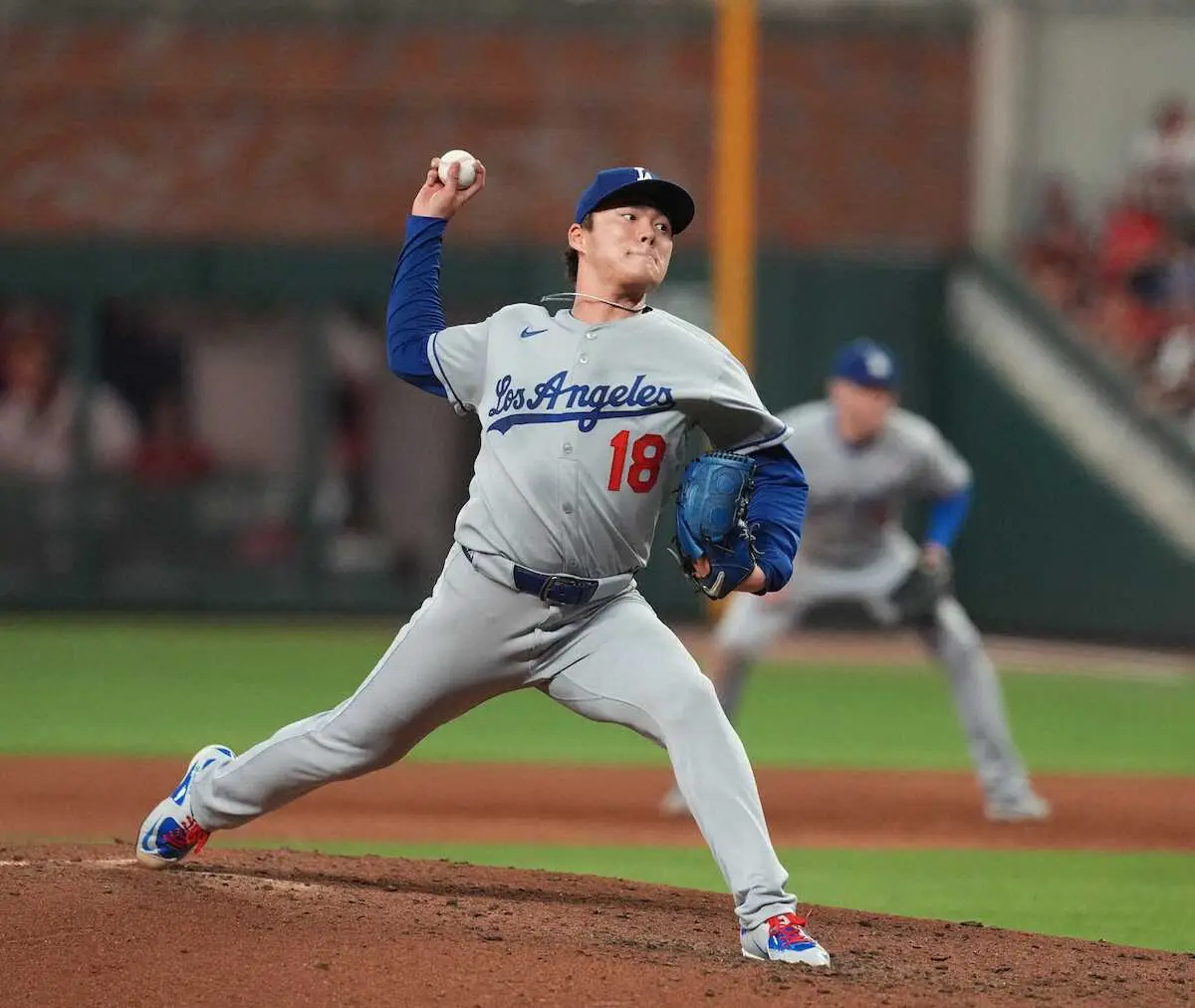 【画像・写真】“相棒”も由伸の圧巻投球を絶賛「彼のような投手がいて本当に幸運」　6回2死まで無安打、防御率0.90