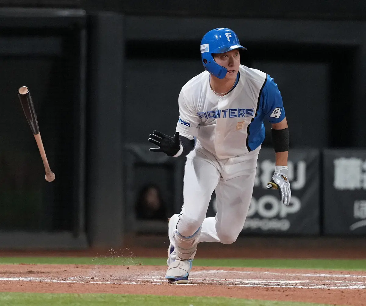 【画像・写真】【隠しマイク】日本ハム・浅間　五十幡と味噌バターをかけ「センターは、イソバターコーンラーメンです」