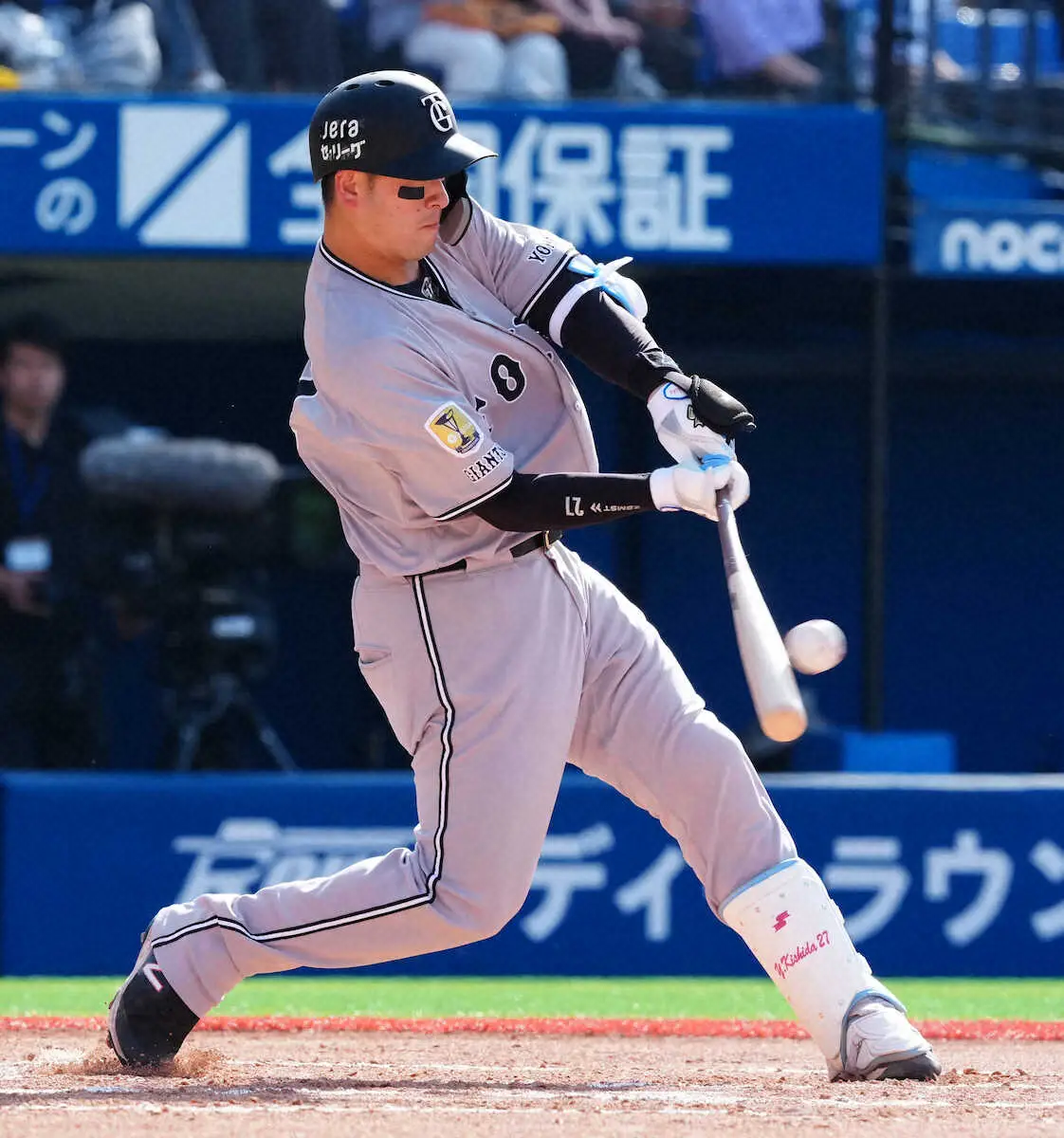 【画像・写真】巨人・岸田行倫が適時打に続いて今季1号！今季初スタメンで「必死」274日ぶり弾、阿部監督も笑顔