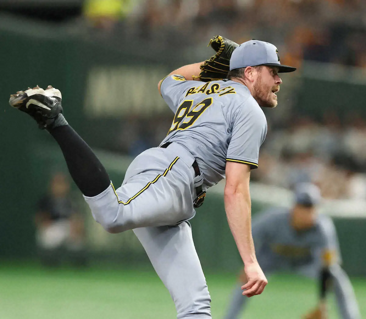 【画像・写真】阪神・ビーズリー　好救援で今季1勝　好相性の梅野と今季初コンビで“Gキラー”本領発揮