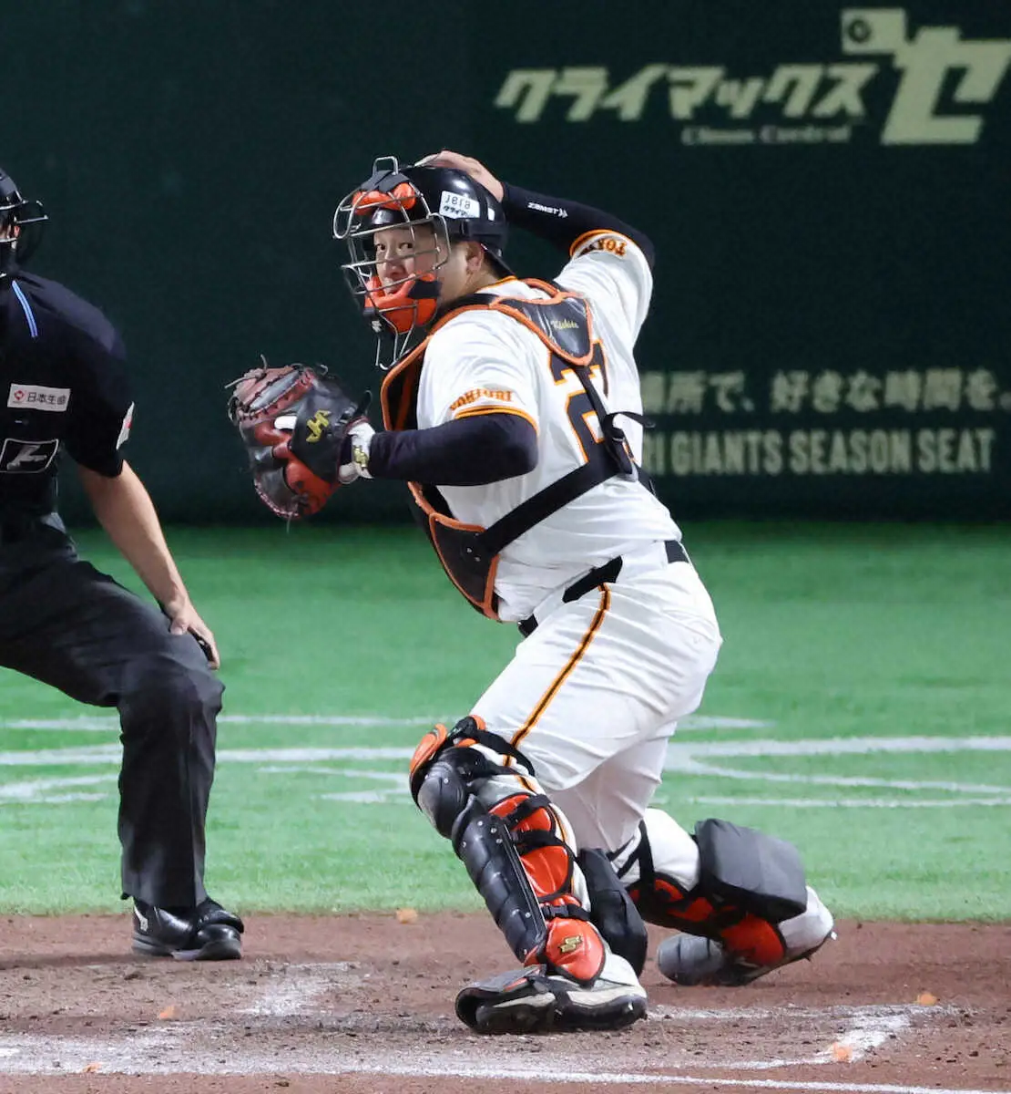 【画像・写真】【隠しマイク】巨人・岸田　有事に備え一塁の守備練習も「脂肪燃焼のためです」