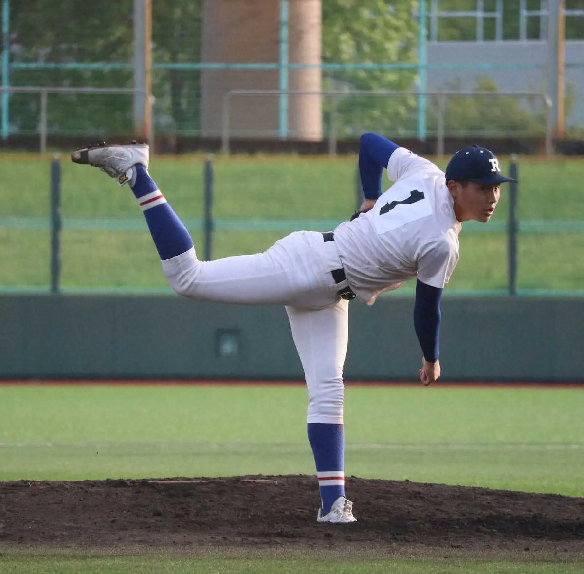 【画像・写真】履正社が3年ぶり4強進出　江藤「お父さんのために」天国の父に初完封届けた