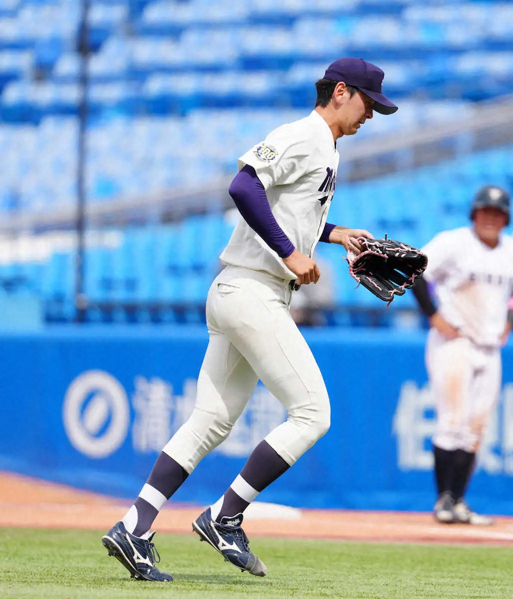 【画像・写真】明大、今季初黒星は大敗　東京六大学野球春季リーグ戦