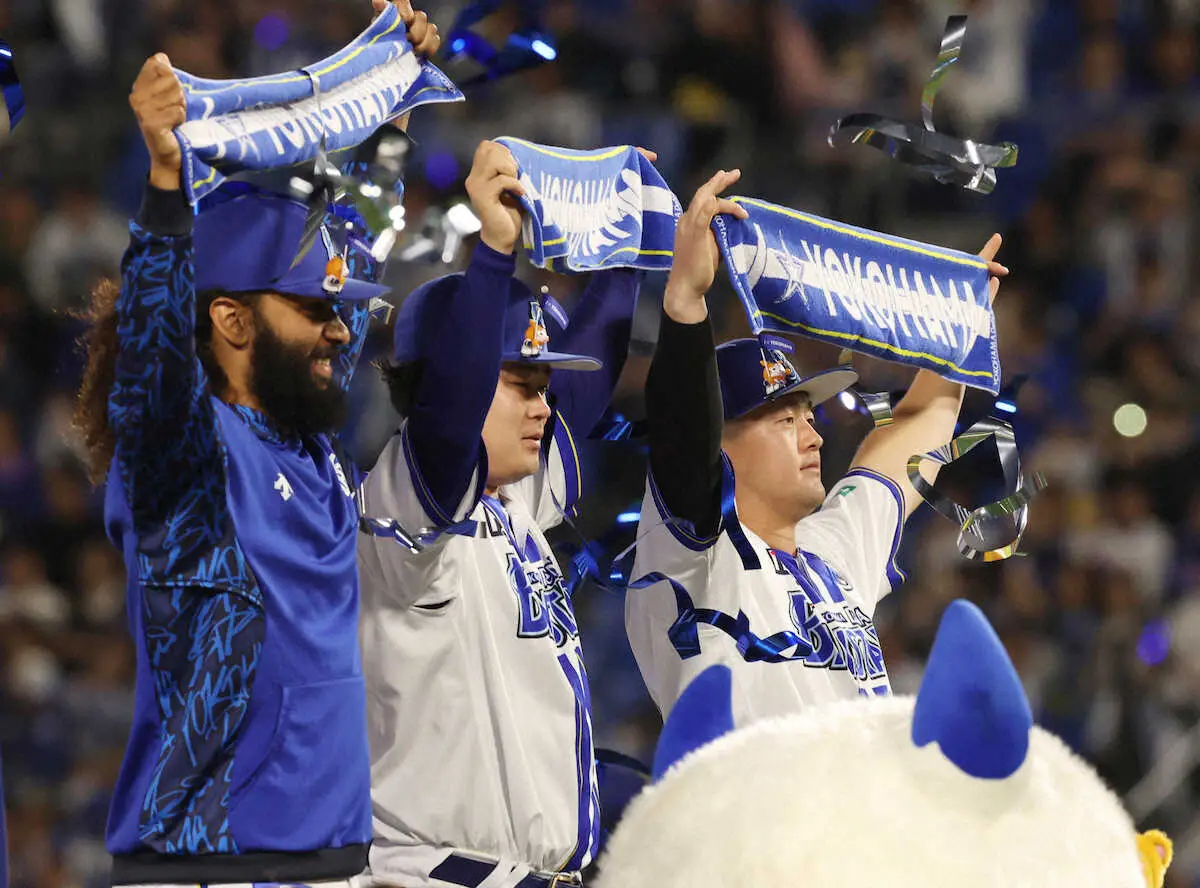 【画像・写真】DeNA　大ピンチで「伊勢大明神」が降臨！7回2死満塁で中野を二ゴロ「ああいう場面こそ自分が生きる」