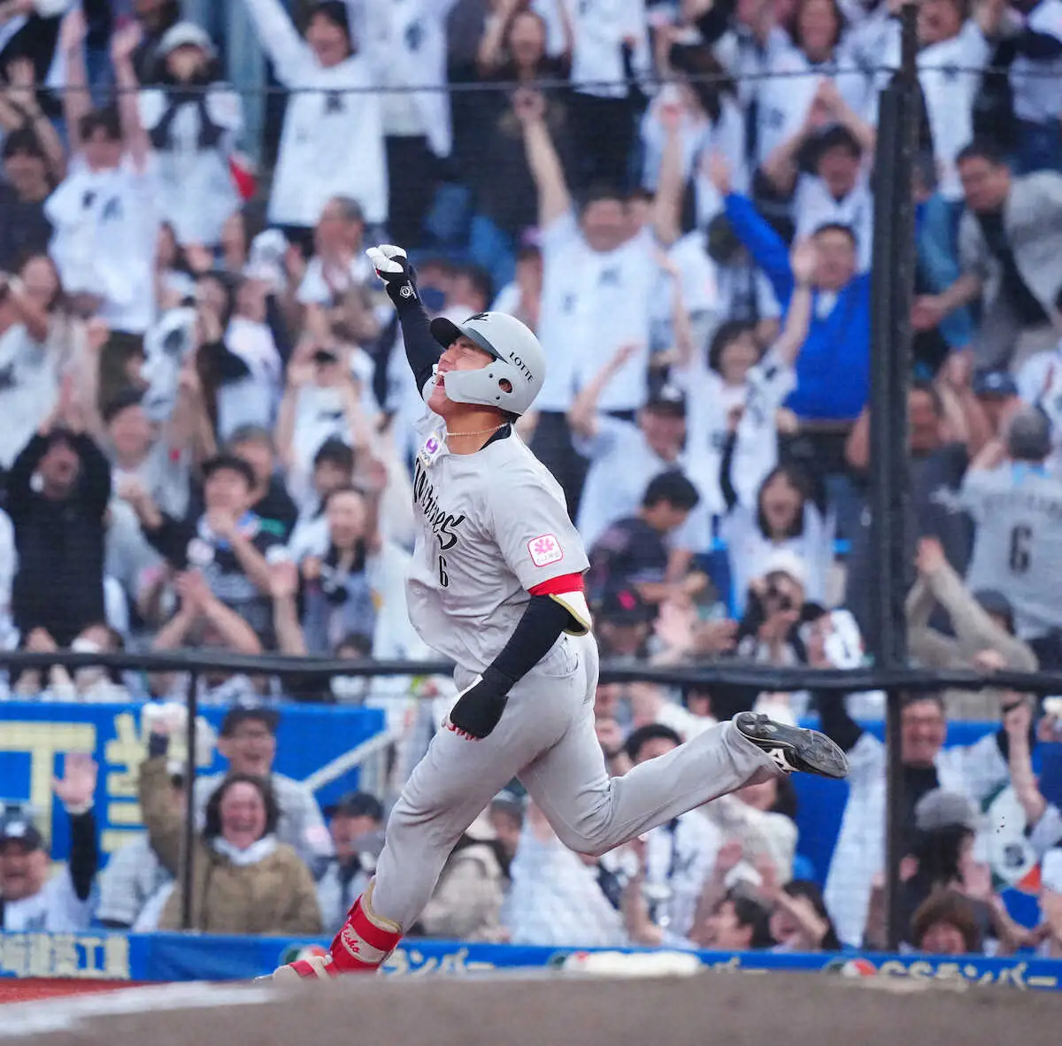 【画像・写真】ロッテが延長サヨナラ勝利！「あと1人」からソト6号同点ソロ　西川史礁が劇打