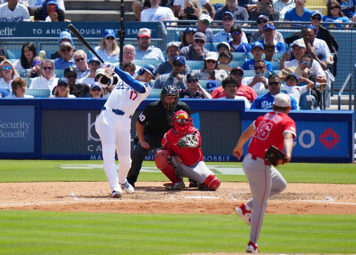 【画像・写真】大谷翔平　今季初対決の菊池雄星からマルチ安打　劣勢の5回2死二塁から右前へ適時打　3回は左前打