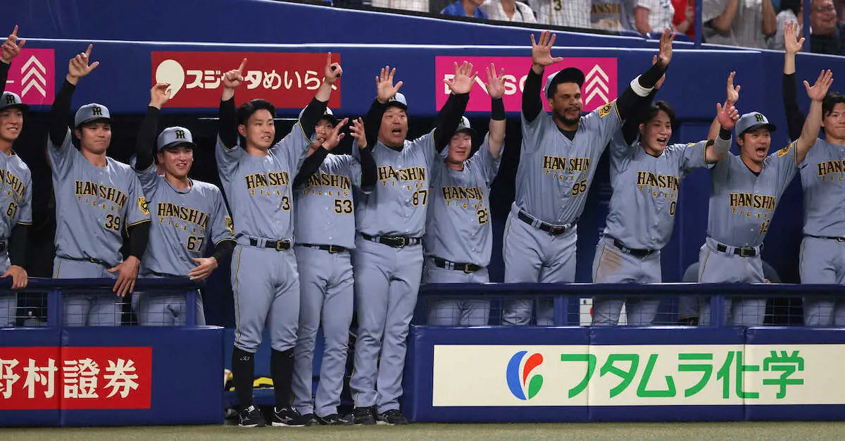 【画像・写真】首位阪神は中日に競り勝つ　先発村上はじめ投手陣が踏ん張り、延長11回に集中打