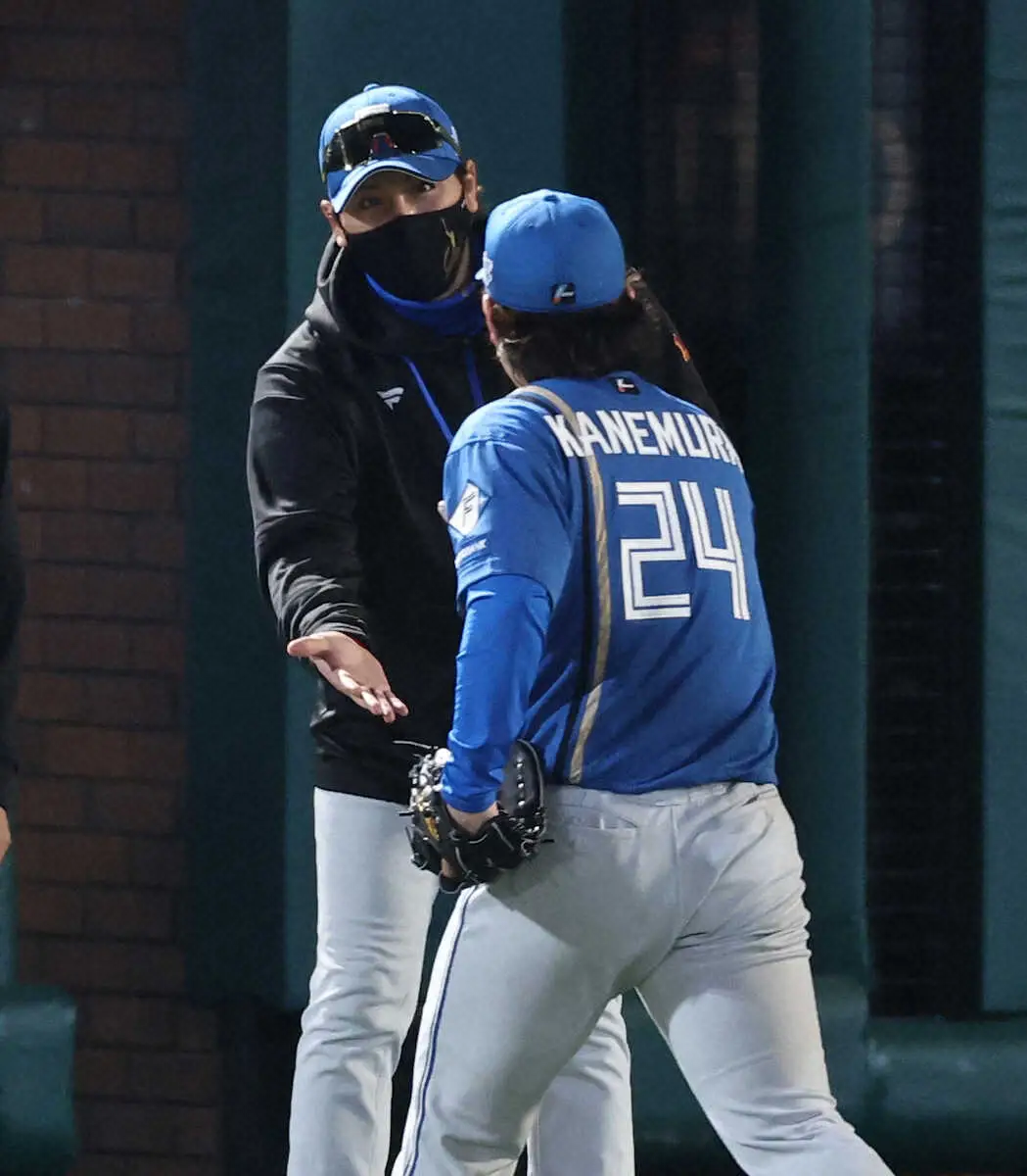 【画像・写真】日本ハム・新庄監督「僕のおかげ！」　金村の3完封＆12球団トップ“10完投”を自画自賛