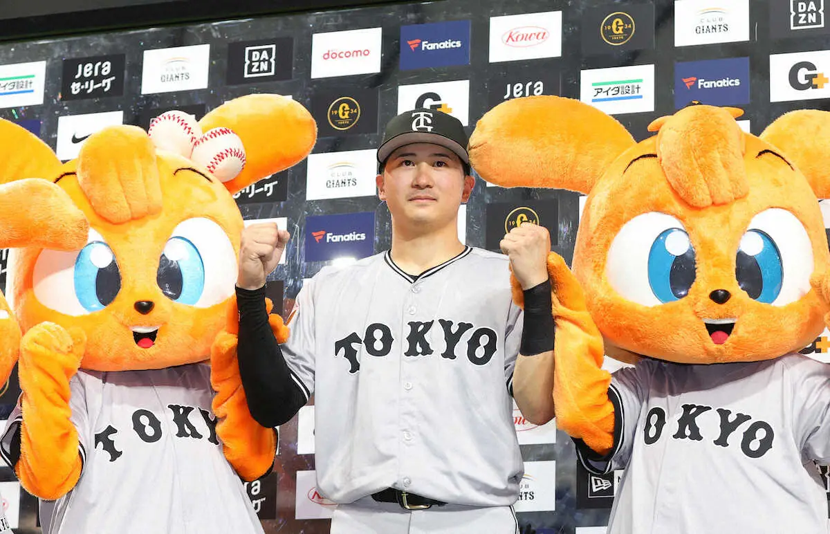 【画像・写真】巨人・泉口　東京ドーム1号だ！V撃だ！3打点で4連勝導く　大阪桐蔭先輩の楽天・浅村2000安打お祝い