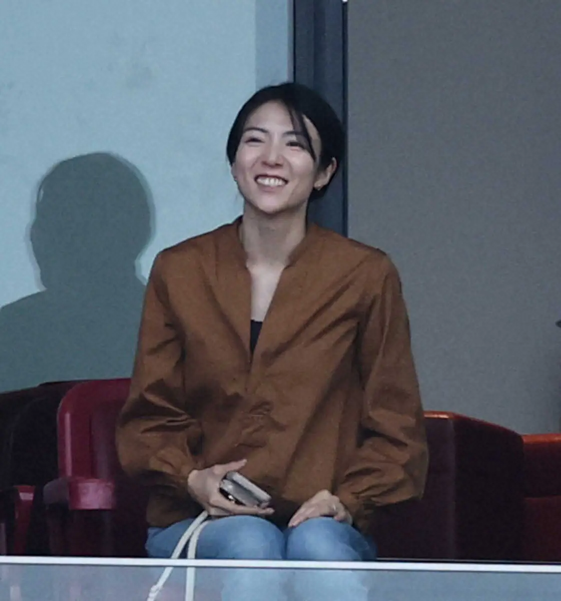 【画像・写真】楽天・浅村のゆき夫人　2000安打達成見届け「鳥肌が立ちました」と涙