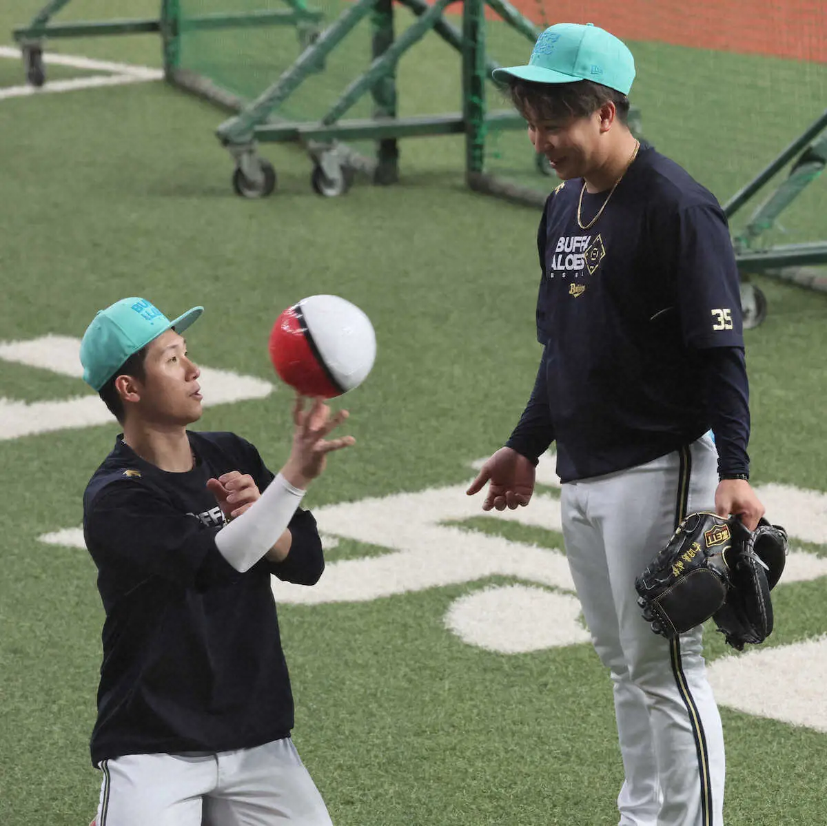 【画像・写真】【オリ番リポート】西川活躍の裏に“同期”の強い絆　2年目・古田島ら同時期入団選手と意気投合