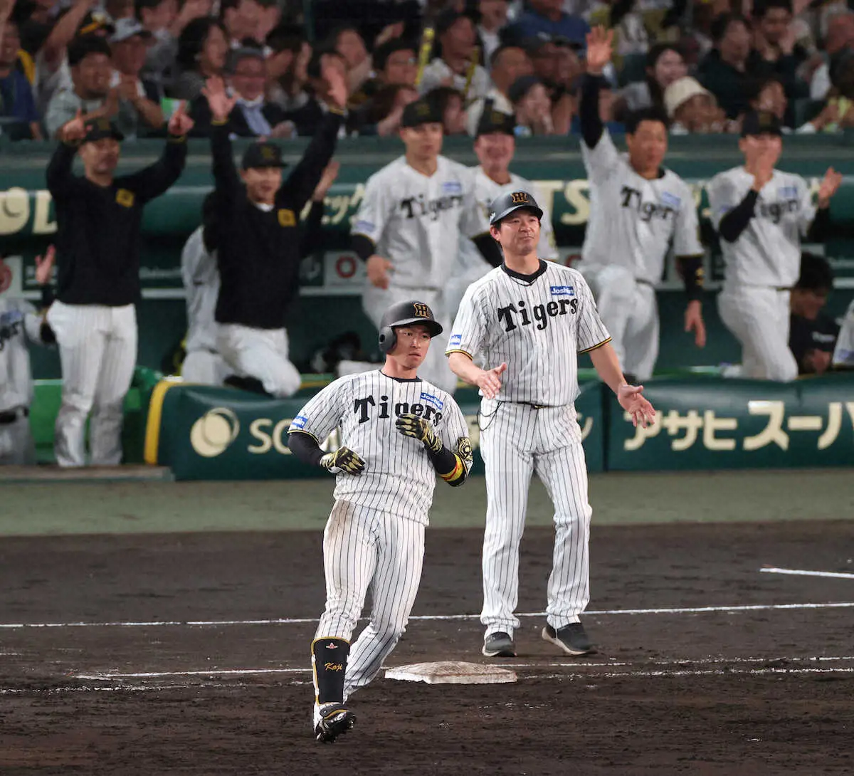 【画像・写真】阪神　3度目の対戦でようやく…ケイから今季初得点で先制、近本が均衡破る技あり適時打