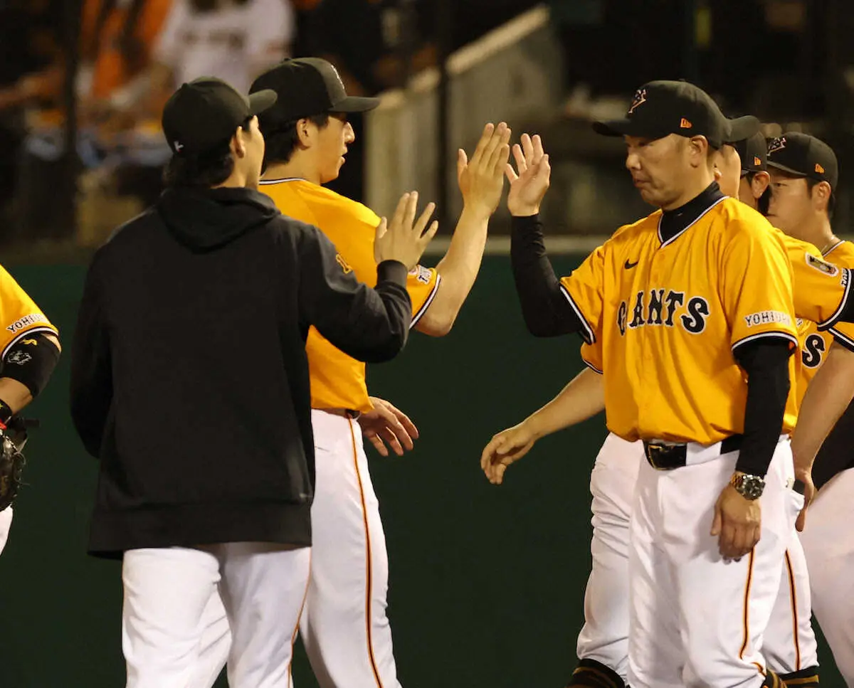 【画像・写真】巨人・阿部監督「伊織が素晴らしかった」と“地方の鬼”絶賛　増田陸には「邪飛捕ってれば…」とチクリ