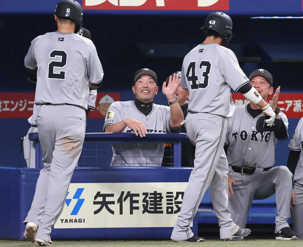 【画像・写真】巨人が今季初の貯金6！岡本不在も一丸、敵地で逆転勝ち　誰も合ってなかった大野降板直後に2得点