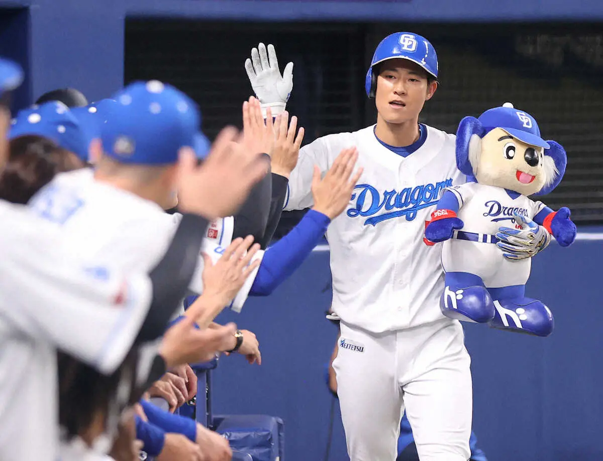 【画像・写真】中日・上林　2戦連発7号は初球先頭弾　自身5本目も投手陣踏ん張れず逆転負け…