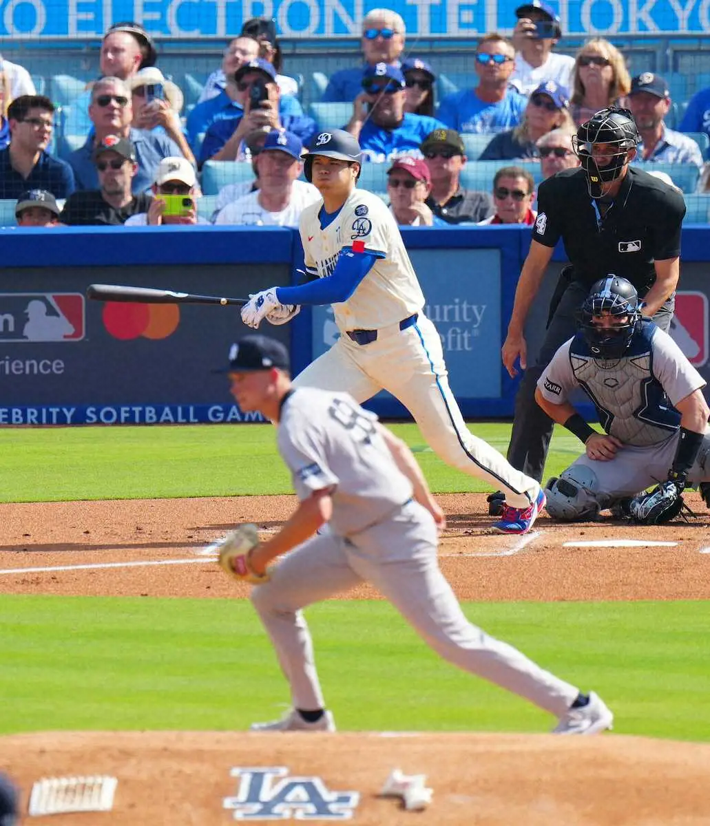 【画像・写真】大谷翔平　第1打席は右前打　本塁打以外の安打は29打席ぶり　初回4得点の口火切る