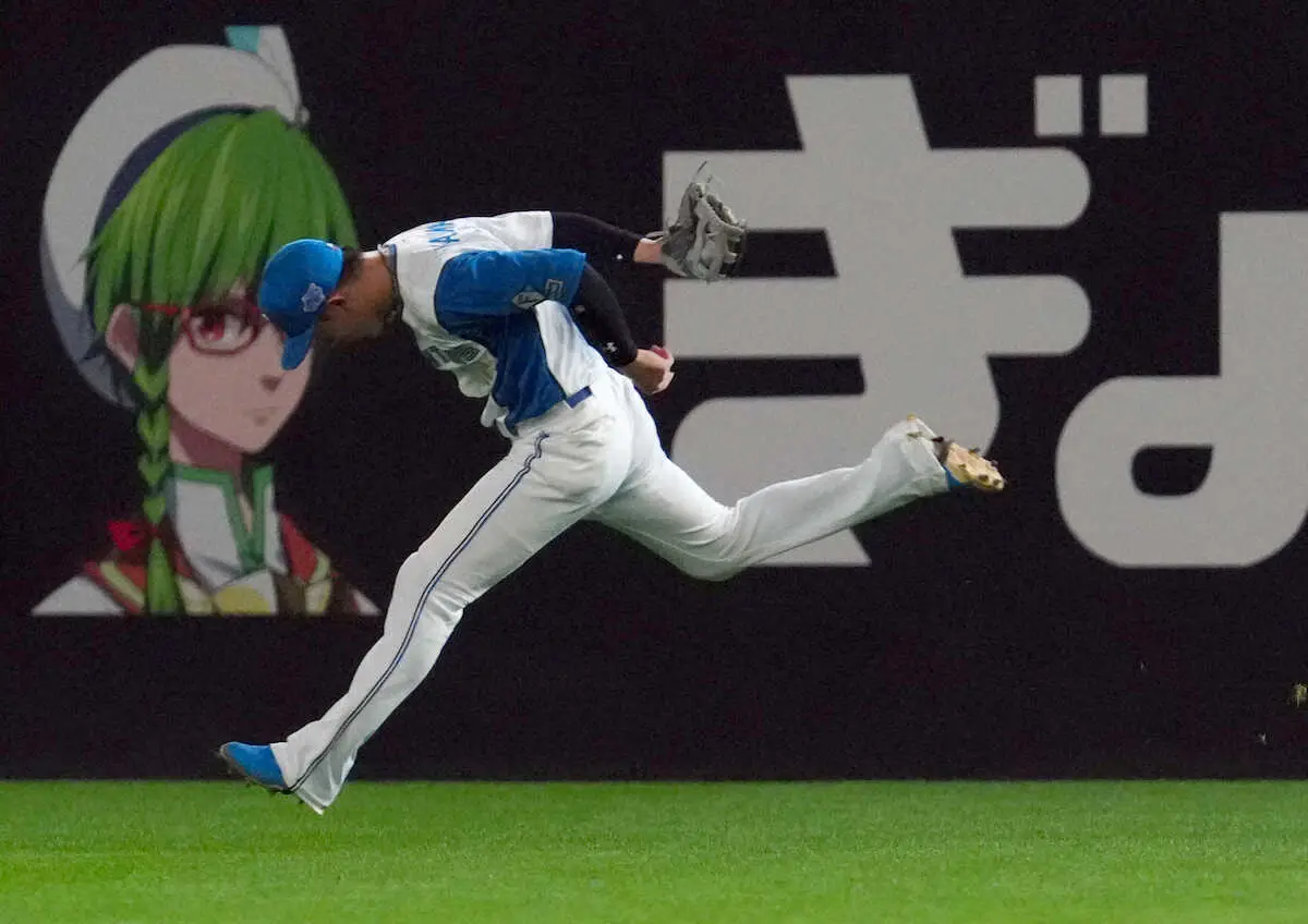 【画像・写真】日本ハム・矢沢宏太が好守連発でチーム救う！前日はサヨナラ勝利をバットと足でお膳立て