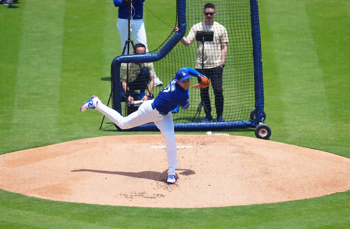 【画像・写真】ドジャース・大谷　移籍後初ドジャースタジアムのマウンドで投球　最速156キロ、順調29球