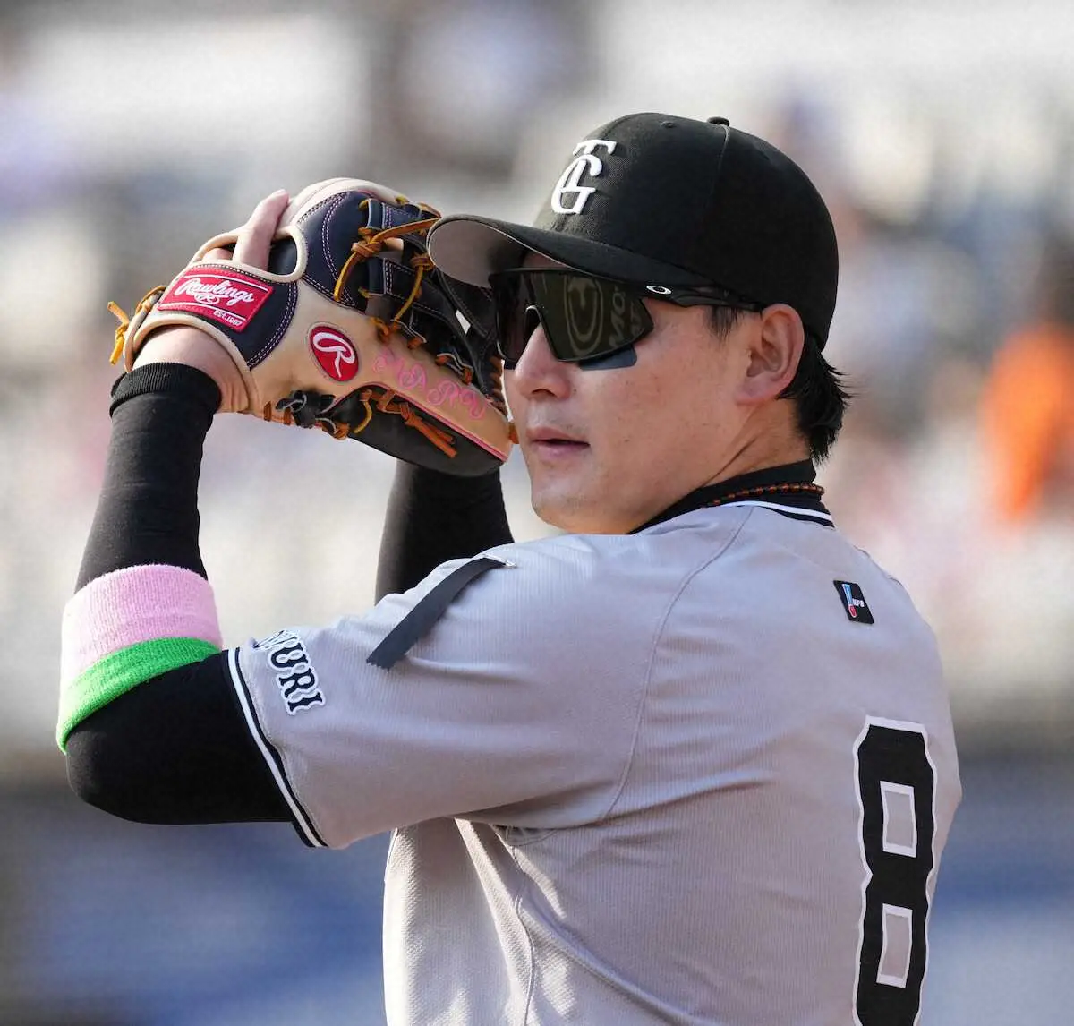 【画像・写真】巨人　喪章つけ必勝　3日に旅立った長嶋茂雄終身名誉監督に白星を――　敵地・ZOZOマリンには半旗