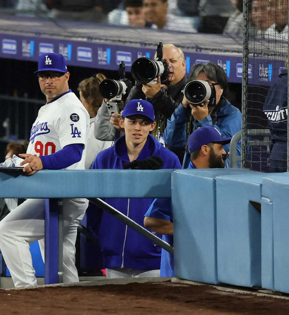 【画像・写真】大谷出場のドジャース―メッツ戦で観客侵入のハプニング！アロンソ3ラン直後に上半身裸の男が…