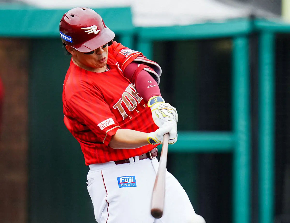 【画像・写真】楽天・浅村栄斗　平成生まれ初2000試合出場達成！史上57人目　2000安打から12日、大台W到達