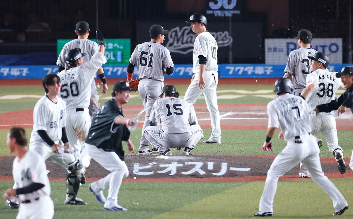 【画像・写真】巨人　延長10回、押し出し死球でサヨナラ負け…長嶋さん弔い白星またお預け