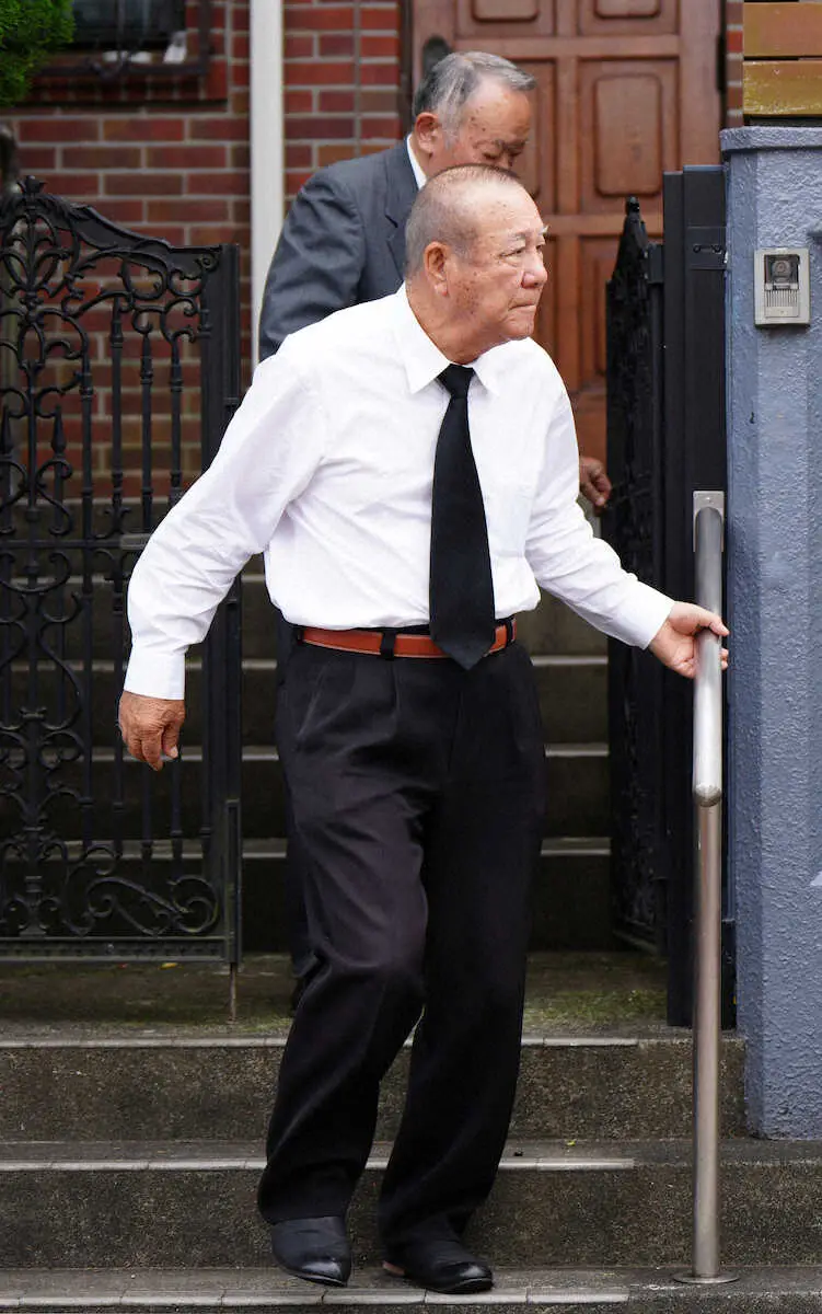 【画像・写真】柴田勲氏　3日連続で長嶋茂雄さん宅を弔問「俺の兄貴みたいなもんだから」「毎日来てますよ」