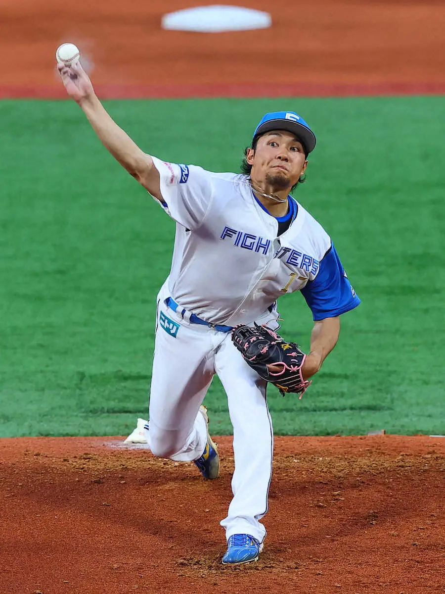 【画像・写真】日本ハム・伊藤大海が珍要求…グラウンドキーパーがマウンドの土を掘り始める