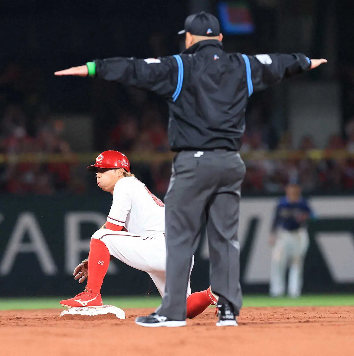 【画像・写真】広島・羽月　勝利へ導く神走塁!!「早い段階で仕掛けようと」してやったり二盗、三盗、決勝生還