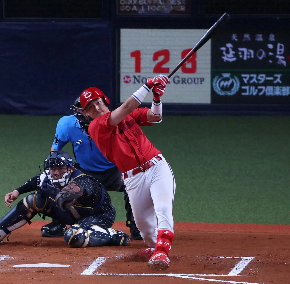 【画像・写真】広島ドラ1佐々木が右第一肋骨の疲労骨折で抹消「3週間ぐらいは様子を見て」と新井監督　田中広輔が昇格
