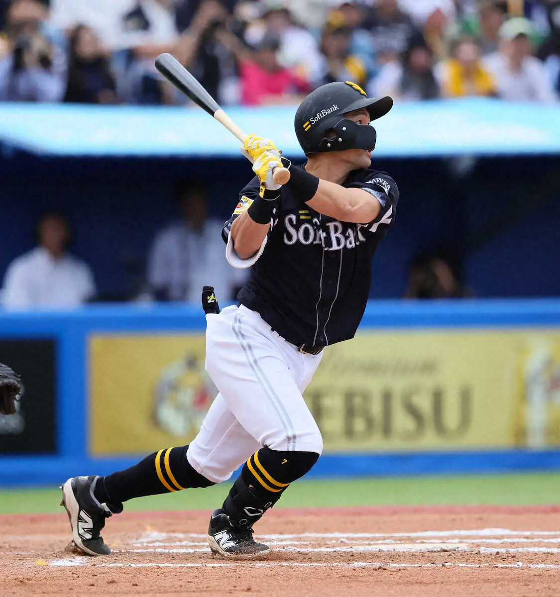 【画像・写真】ソフトバンク3位浮上!!　中村が代打で決勝打　小久保監督「打った晃がたいしたもの」