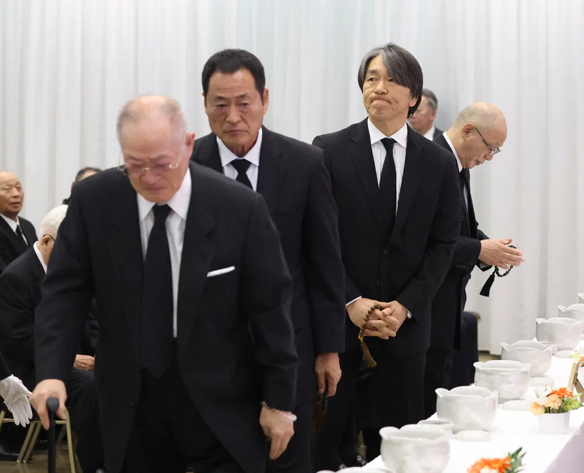 【画像・写真】長嶋茂雄さん通夜　V9時代の盟友、王会長、松井氏ら126人参列　試合後に阿部監督、丸も【主な参列者】